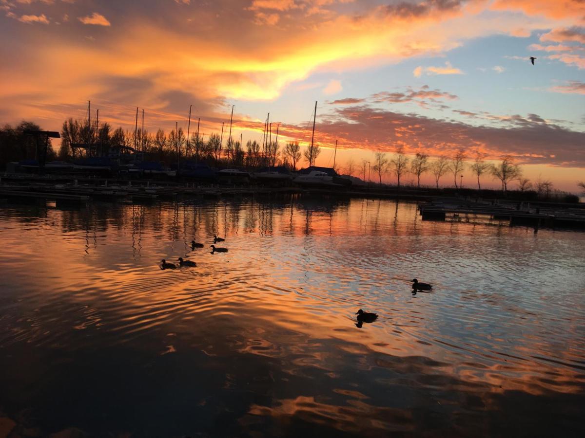 Balatonlelle Apartmanház Esterno foto